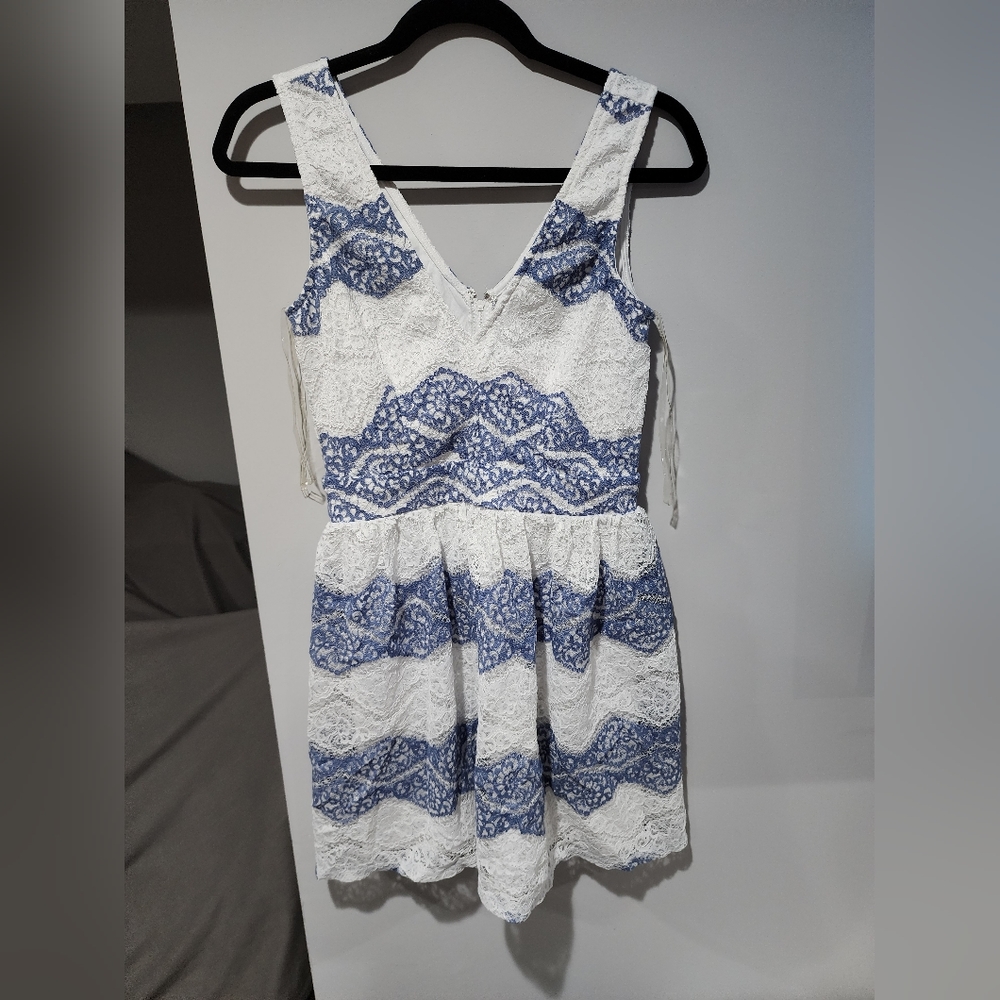 Lace dress